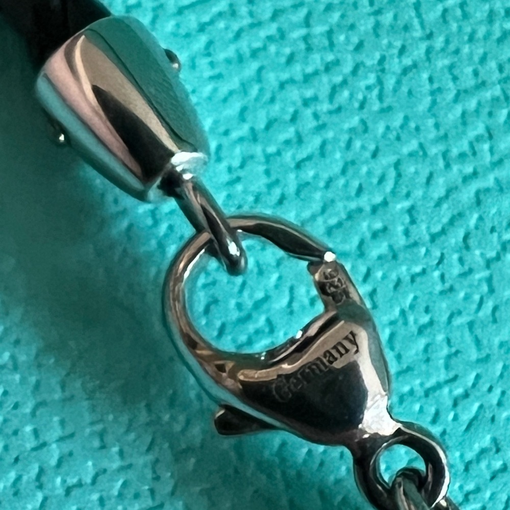 🌸🌸 Authentic Tiffany & Co. Silver Somerset Bead on a Black Braided Neckl… - Picture 5 of 7